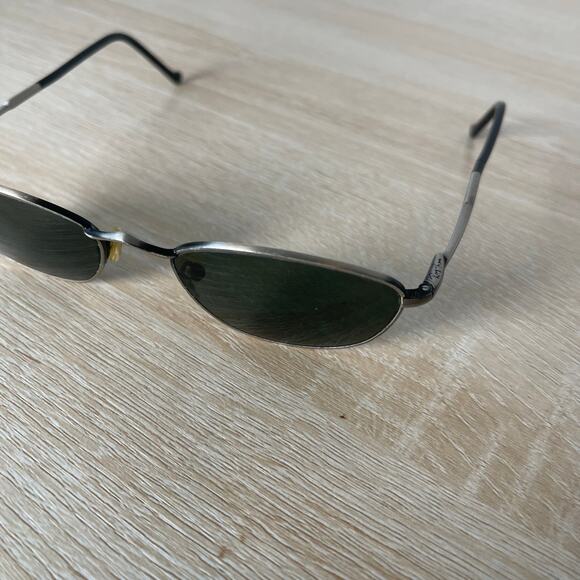 Vintage B&L Ray-Ban W2975 Sunglasses Green Lenses Gunmetal READ - Picture 15 of 16